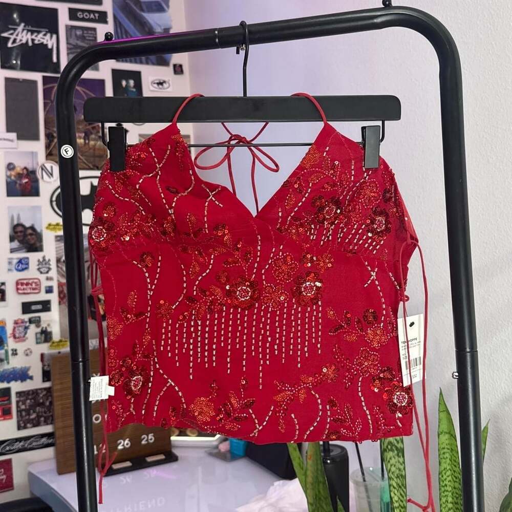 Tenshoppe Beaded Floral And Lines Sleeveless Cami Top Red Size M